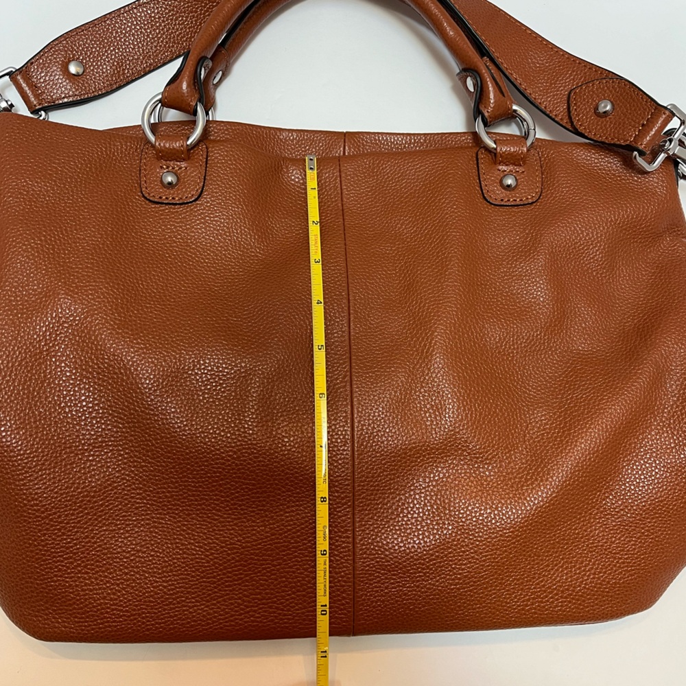 Elegant Brown Leather Tote Bag - Picture 7 of 9